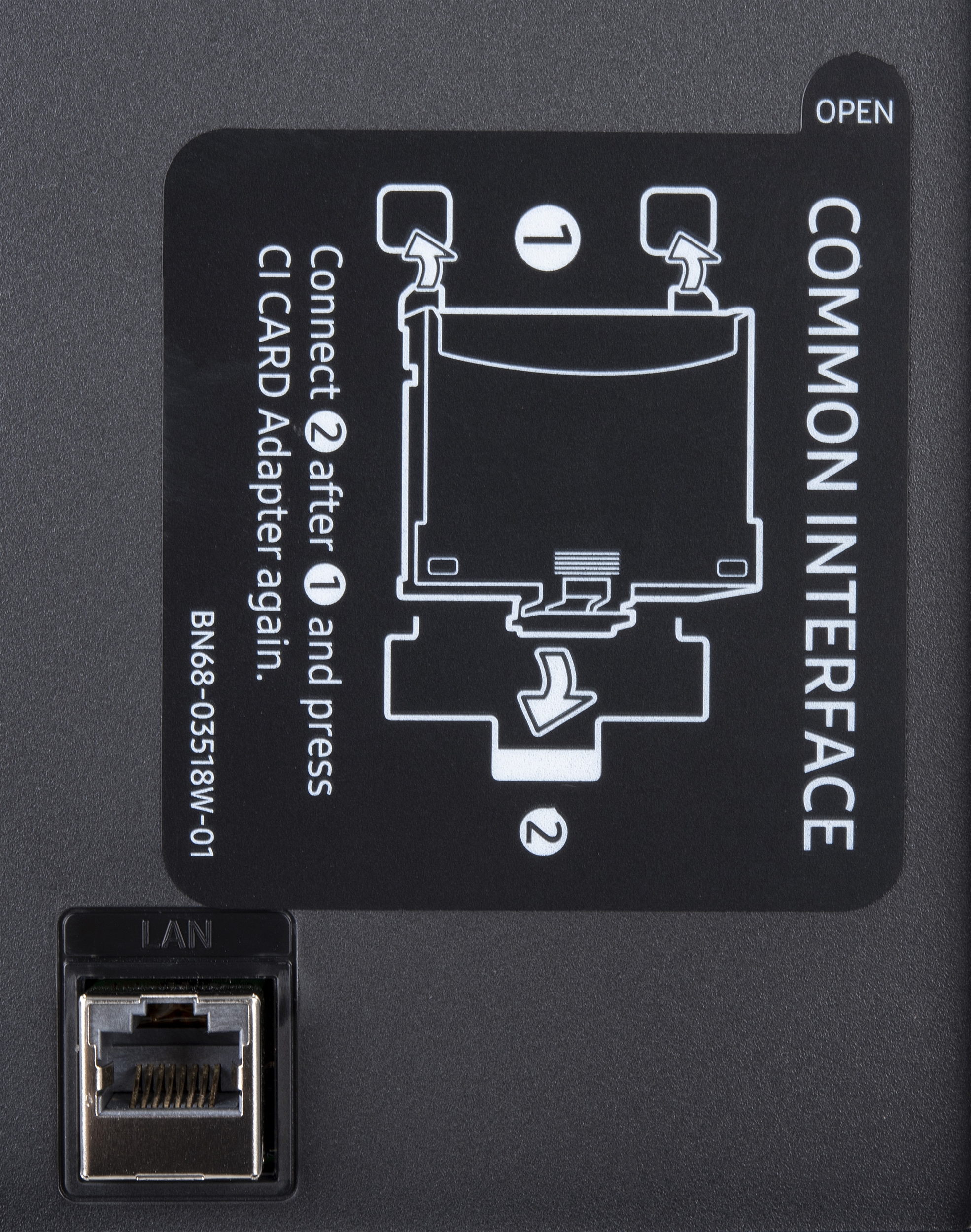 SAMSUNG UE65AU7105