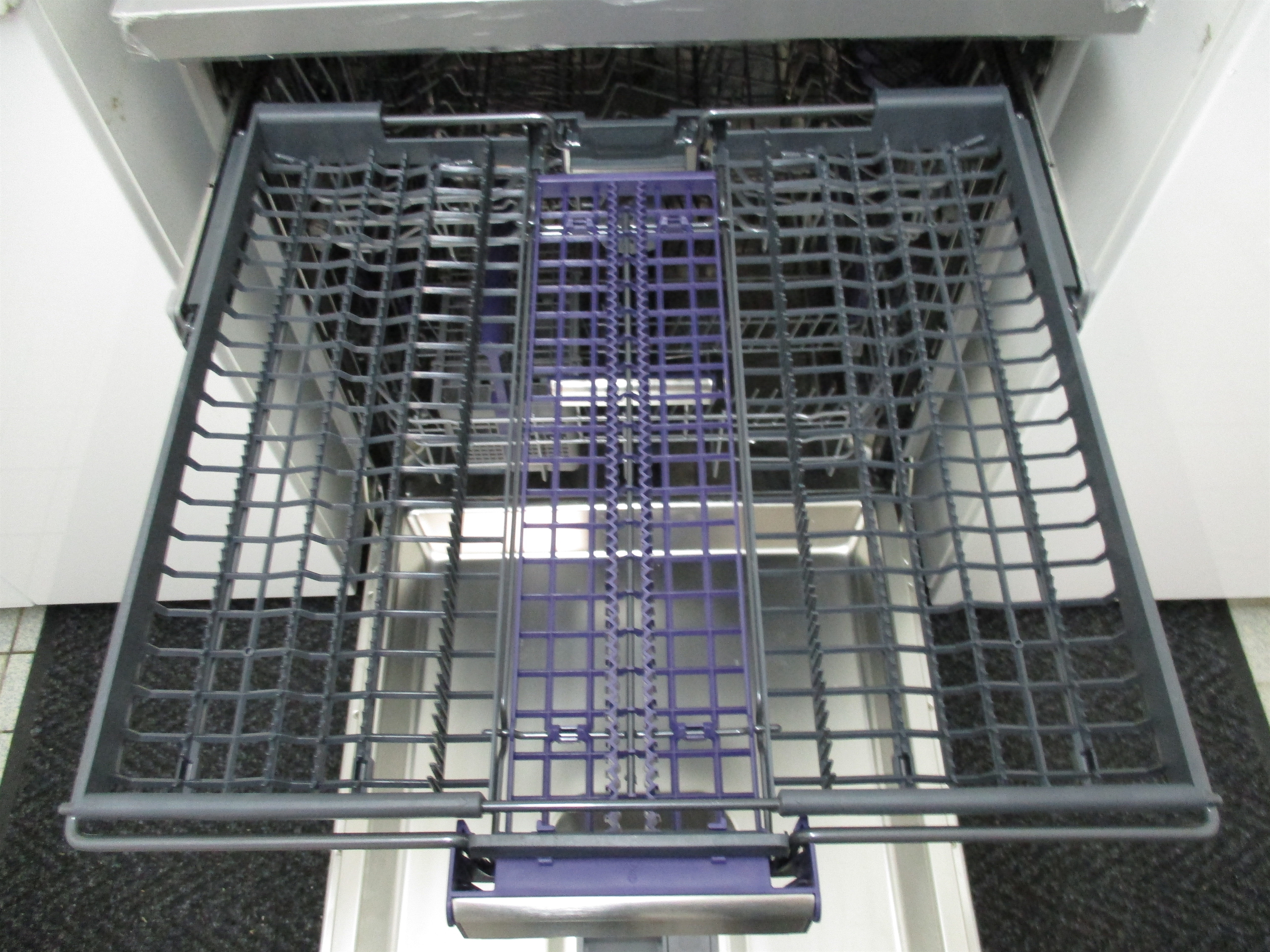 BEKO DFN28430X