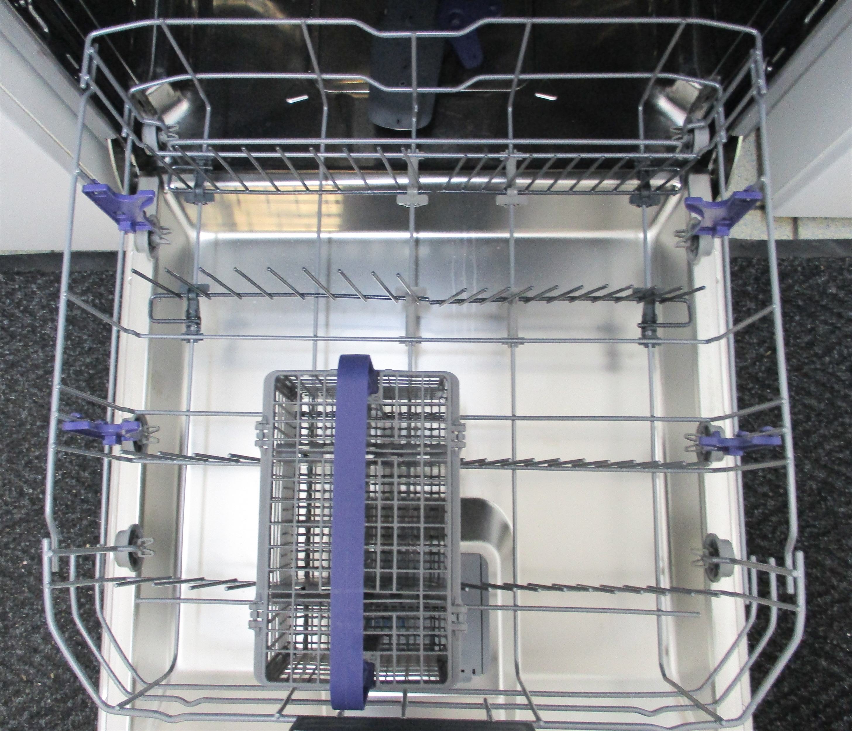 BEKO DFN28432X