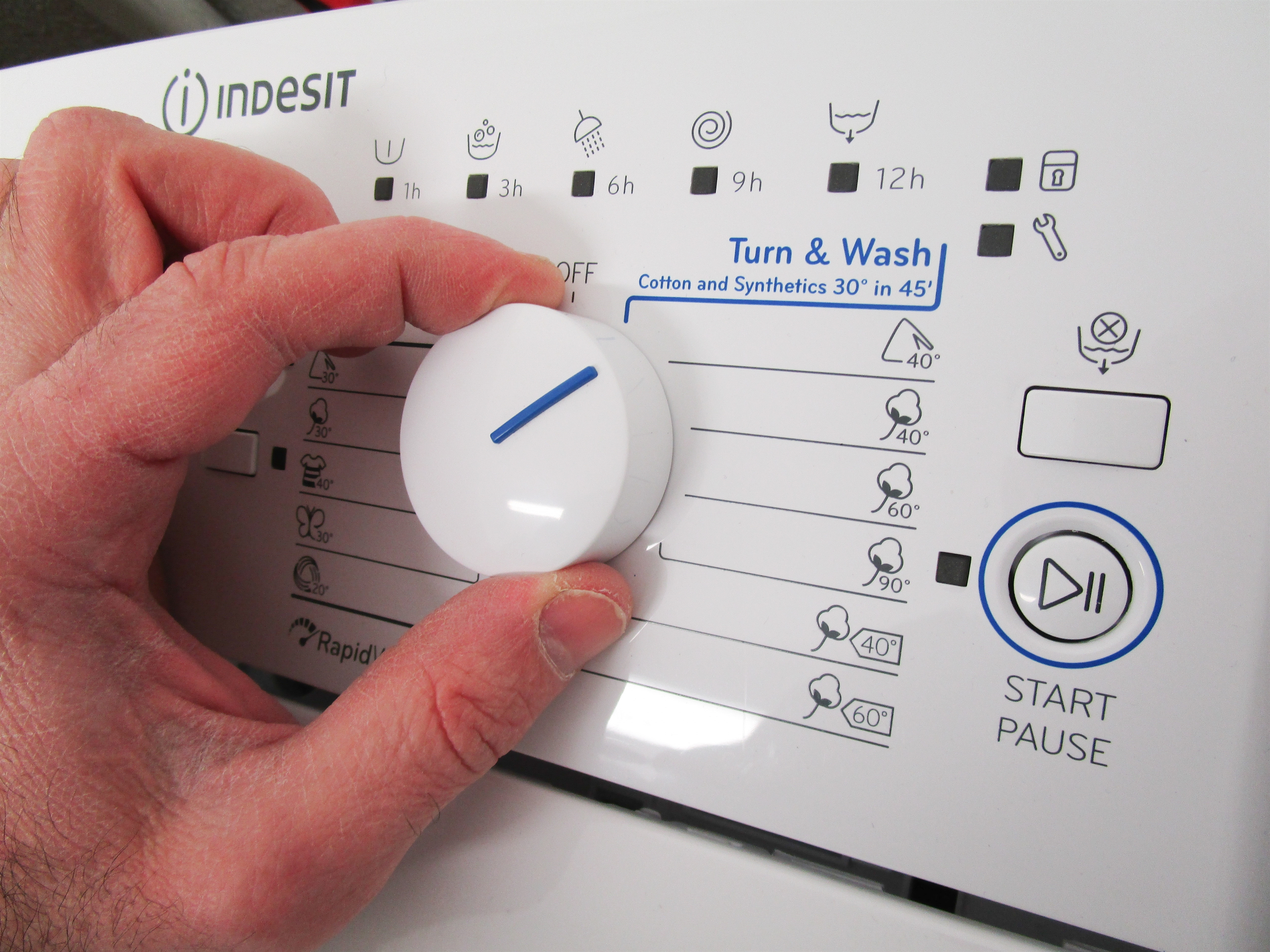 INDESIT BTW A61052 EU