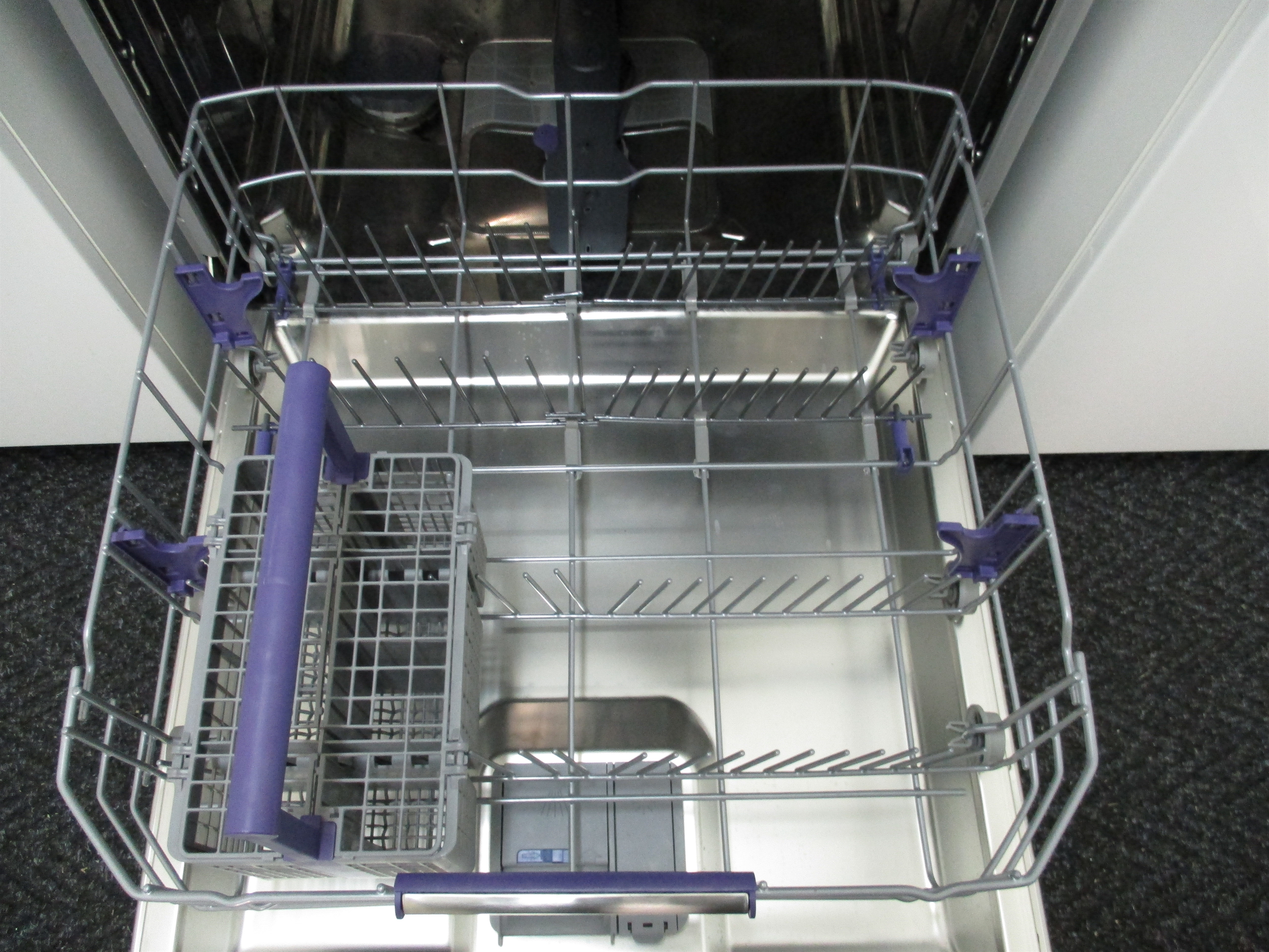 BEKO DFN28430X