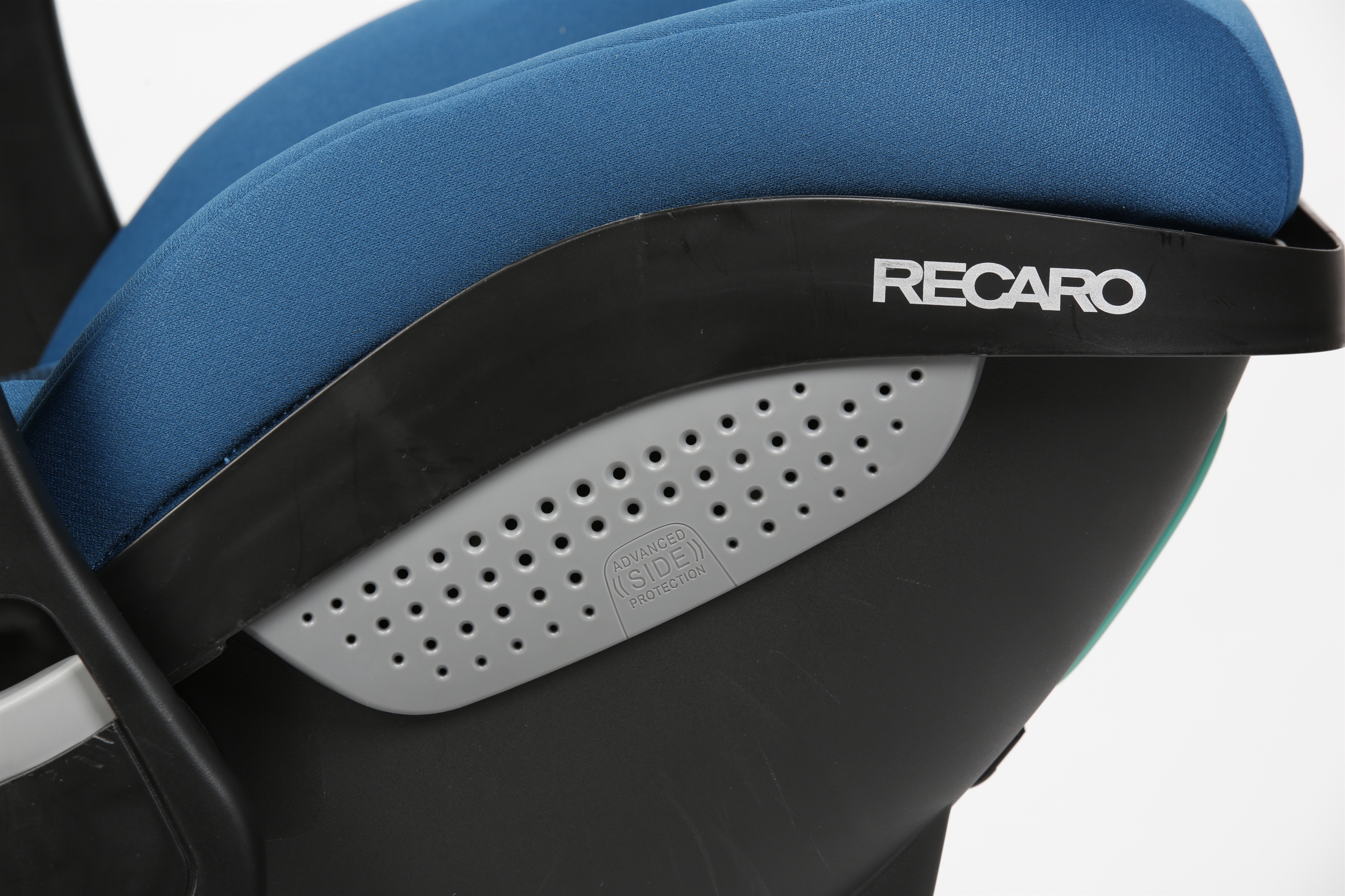 RECARO AVAN + AVAN/KIO BASE