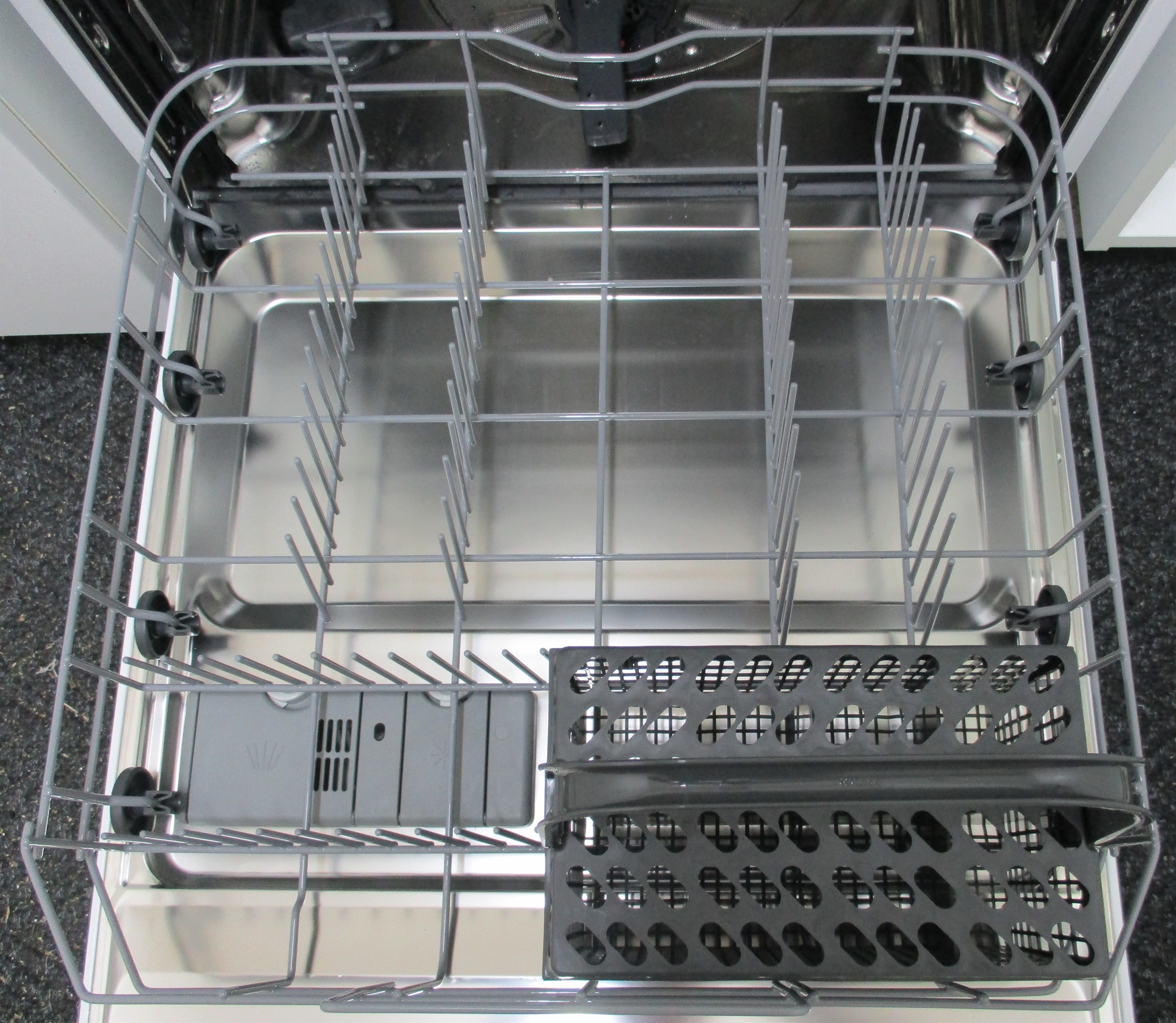 AEG FFB41600ZW