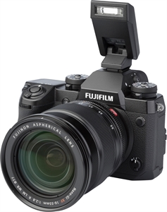 FUJIFILM X-H1 + FUJINON XF 16-55MM