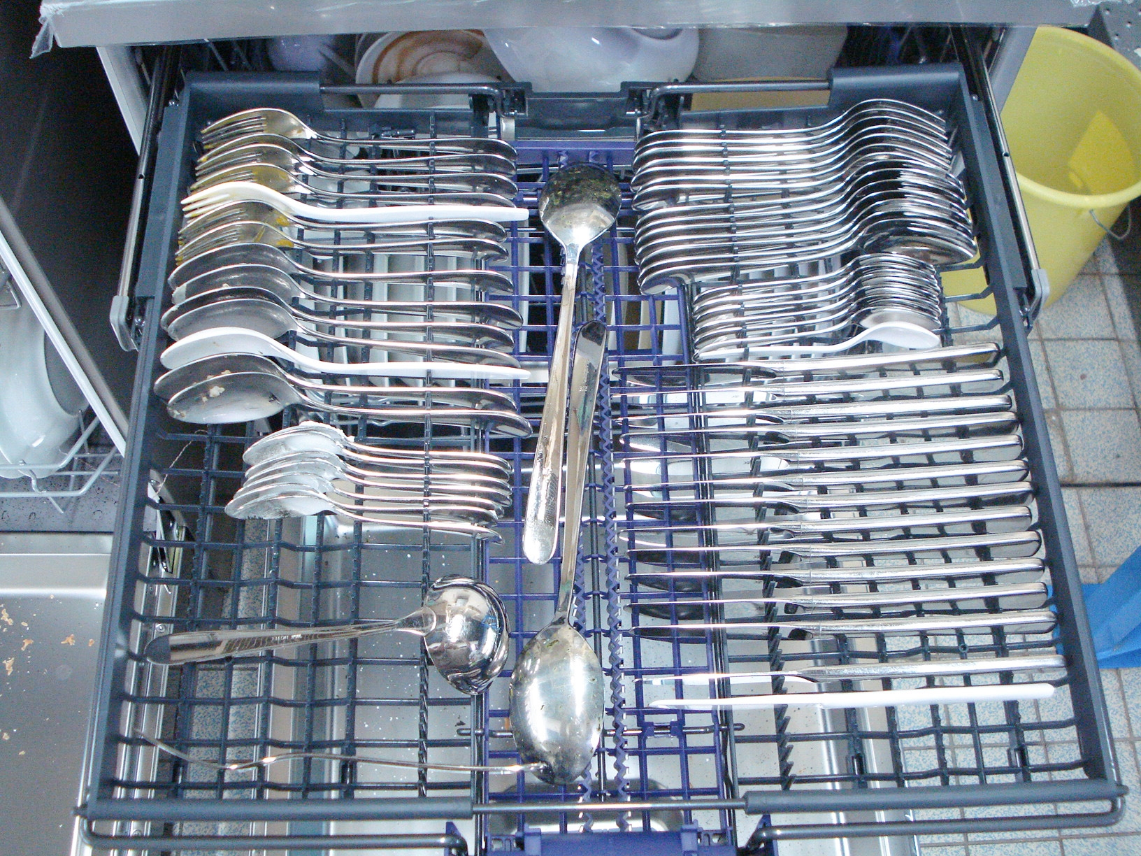 BEKO DFN28430X